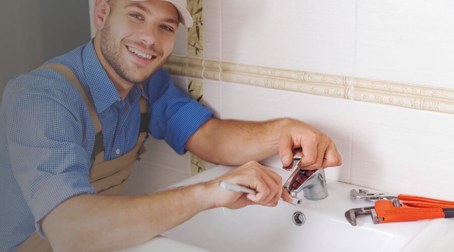 Professional clogged drains services in Mount Summit, IN